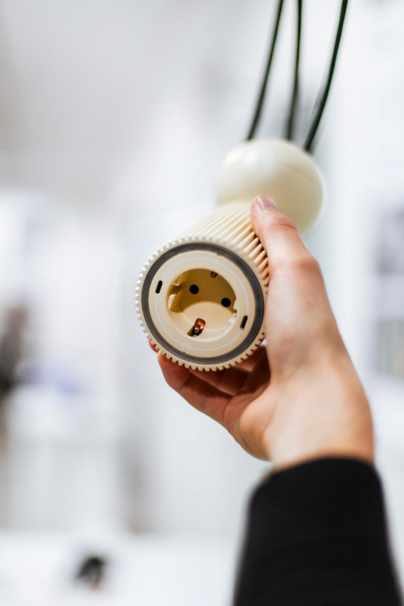 Compass for Ellipses and Circles